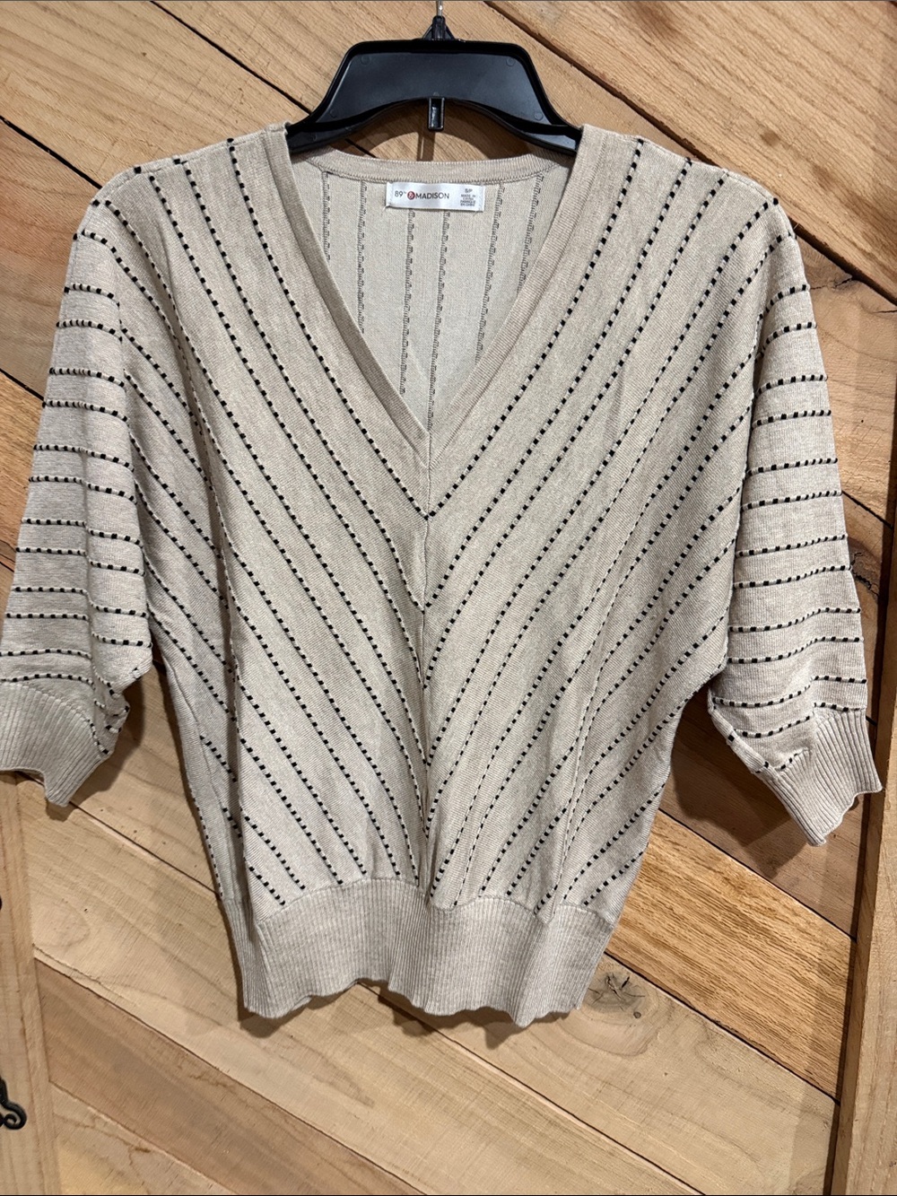 89th & Madison Beige V-Neck Short Sleeve Pointelle Sweater